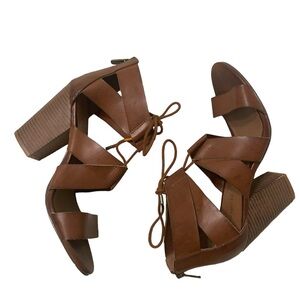 Indigo Rd brown box heel pumps